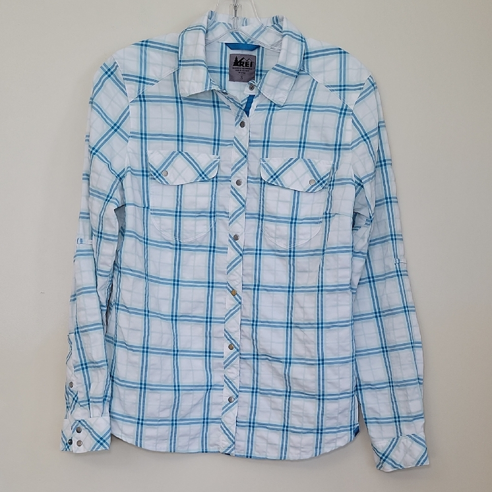 REI Womens Small Blue White Plaid‎ Snap Front Long Sleeve Hiking Shirt Gorpcore
